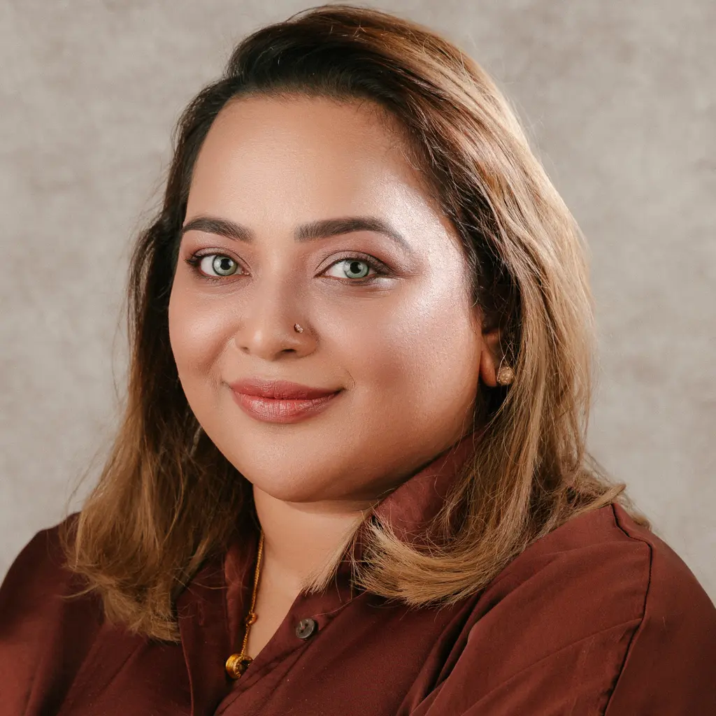 Nusrat Shova, COO